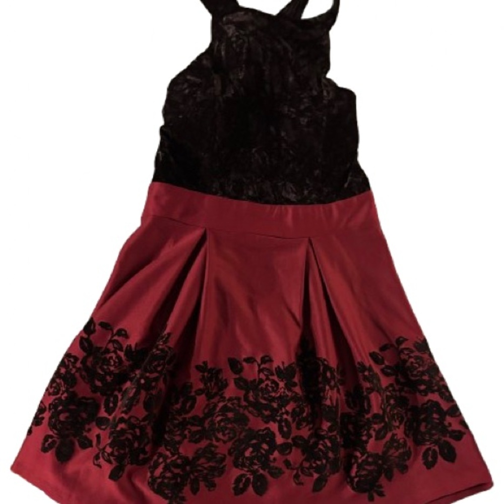 Elegant Juniors Size Large Black and Red Floral Velour Dress with Bow on Back